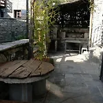 Appartamenti Montemezzo Le Case In Pietra