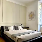 Charming Como - Apartment Downtown In The Pedestrian Area With 2 Double Bedrooms And 2 Complete Bathrooms A Spacious Living Room And Full Equipped Kitchen
