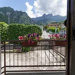 Mamma Ciccia Holiday Home - Mountains & Lake
