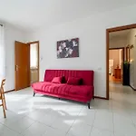 Scarlet Apartment With Garden By Wonderful Italy