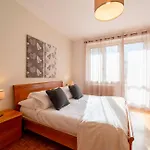 Scarlet Apartment With Garden By Wonderful Italy