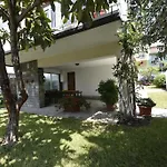 Anzio 9 Guest House