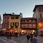 Lora Giusta Guest House