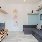 Old Court Hideaway By Rent All Como