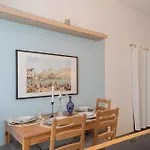 Old Court Hideaway By Rent All Como