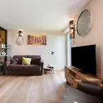 Aloha Lake Apartments