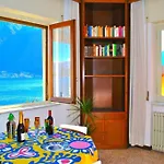 The Flamingo - Apartment With Lake View