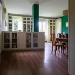 Fee4Me Cozy House On The Lake
