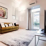 Mmm Palazzo Diaz - The House Of Travelers