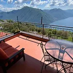 VILLA MARINA vista lago