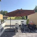 Bellagio Cool Flat - Private Parking & Rooftop Terrace