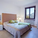 Apartment Bella Vista In Mezzegra With Pool Sleeps 6- By Italian Apartments