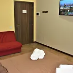 Bluelake Inn