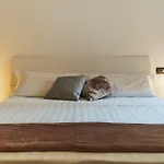 Joivy Welcoming 1Br Apt Next To Villa Olmo