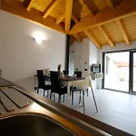 Leonardo Apartment
