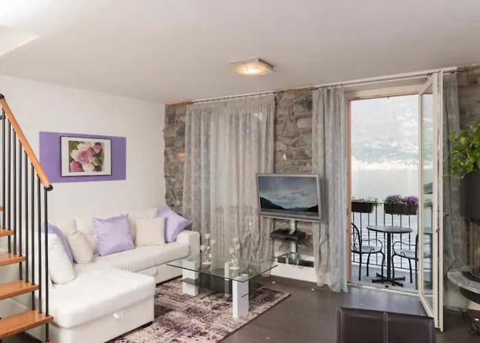 Luxury Lakefront Maisonette