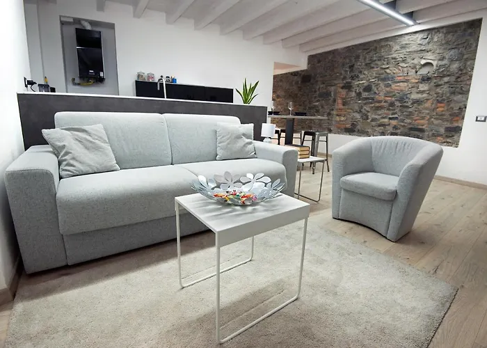 Larius Apartment