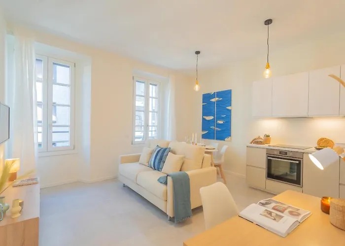Enchanted Como Lake - City Apartment 2 By Rent All Como