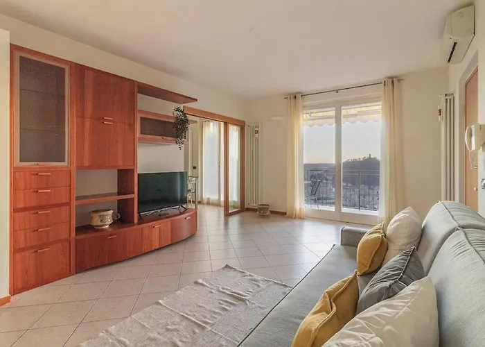 Appartamento Bellavista Con Ac E Posto Auto A Brunate