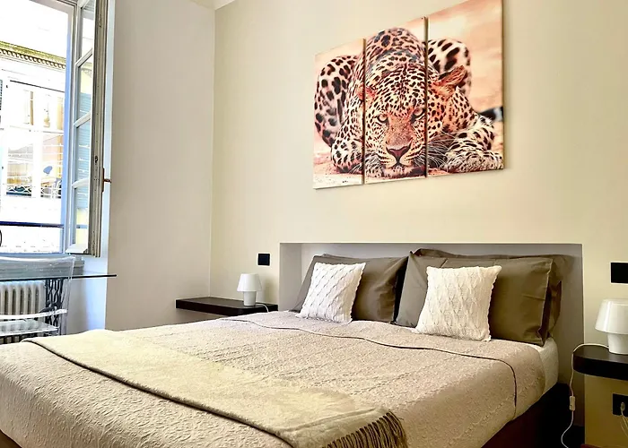 Charming Como - Apartment Downtown In The Pedestrian Area With 2 Double Bedrooms And 2 Complete Bathrooms A Spacious Living Room And Full Equipped Kitchen