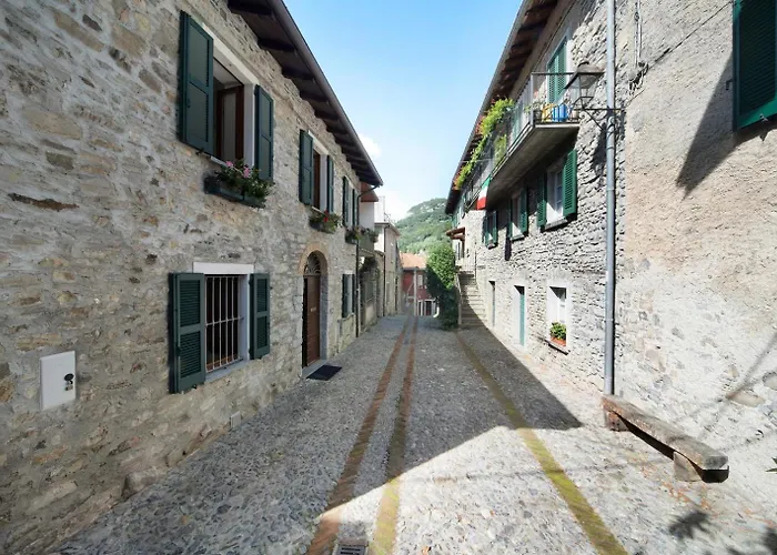 Casa Almut: alla scoperta del fascino del Centro Lago di Como