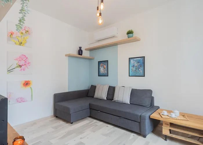Old Court Hideaway By Rent All Como
