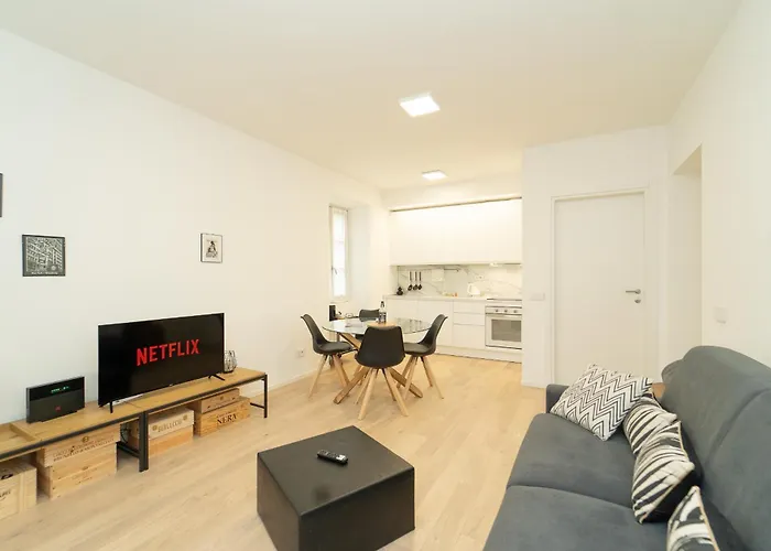 Anna\'S Lake Apartment