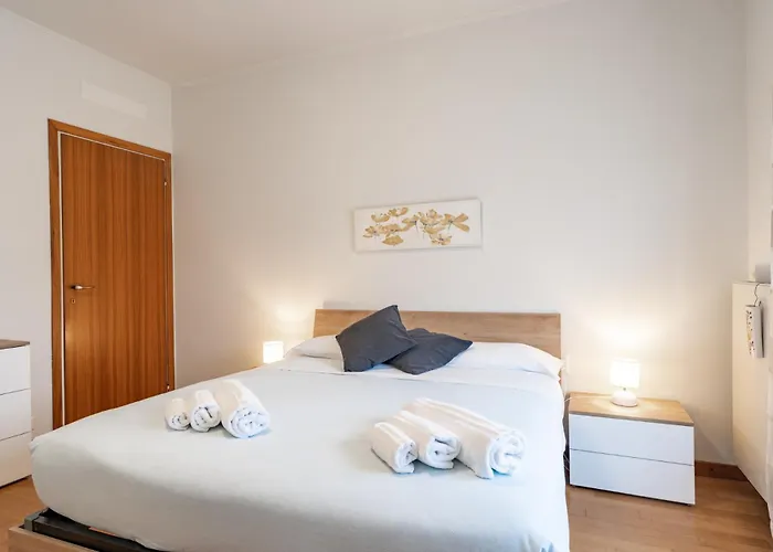 Lecco Isola - Top Apartment Near Viscontea Island