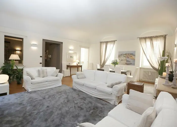 Luxury And Modern Apartment - Mq 270 - In The Heart Of Como