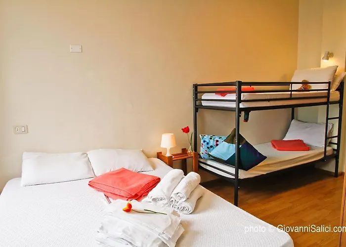 Santangela Hostel & Rooms