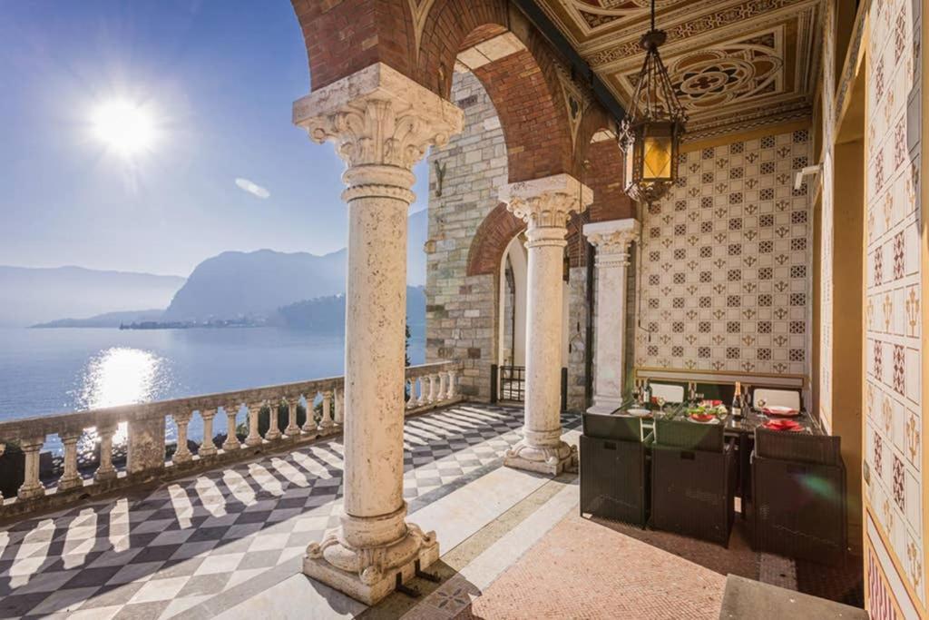 Gaeta Luxury Sleeps 8 Guests Apartment