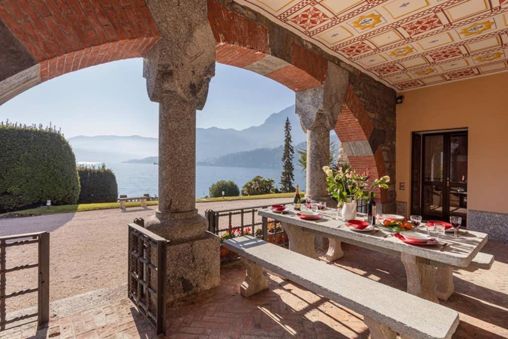 Gaeta Luxury Sleeps 8 Guests
