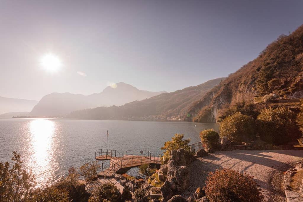 Gaeta Luxury Sleeps 8 Guests