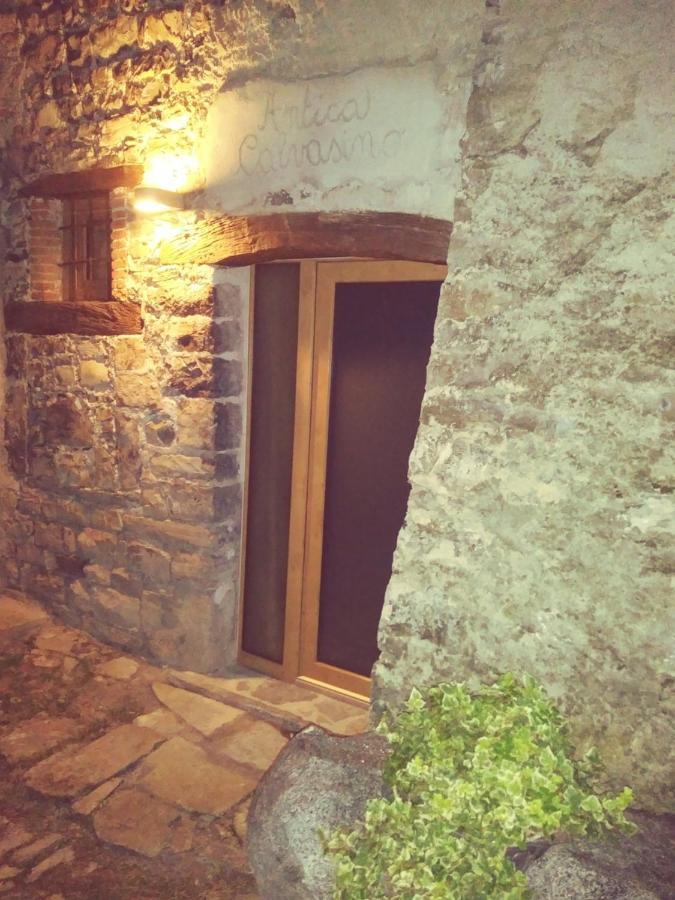 La Grotta Dell'antica Calvasino - Jacuzzi * Lezzeno