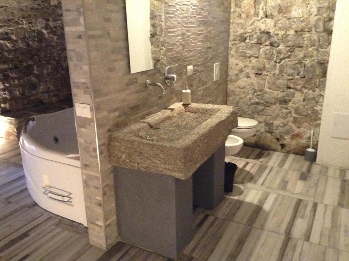 La Grotta Dell'antica Calvasino - Jacuzzi Guest house