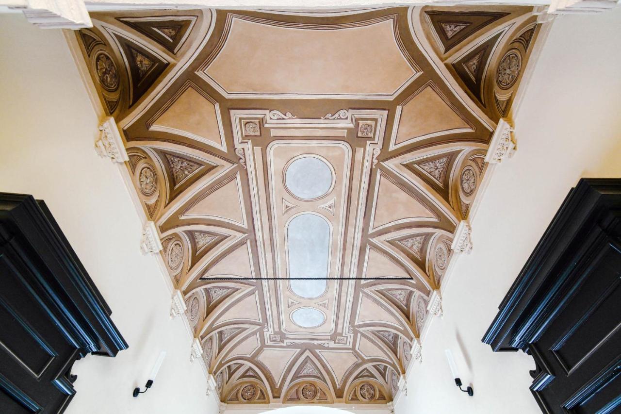 Cathedral - The House Of Travelers Apartment Como