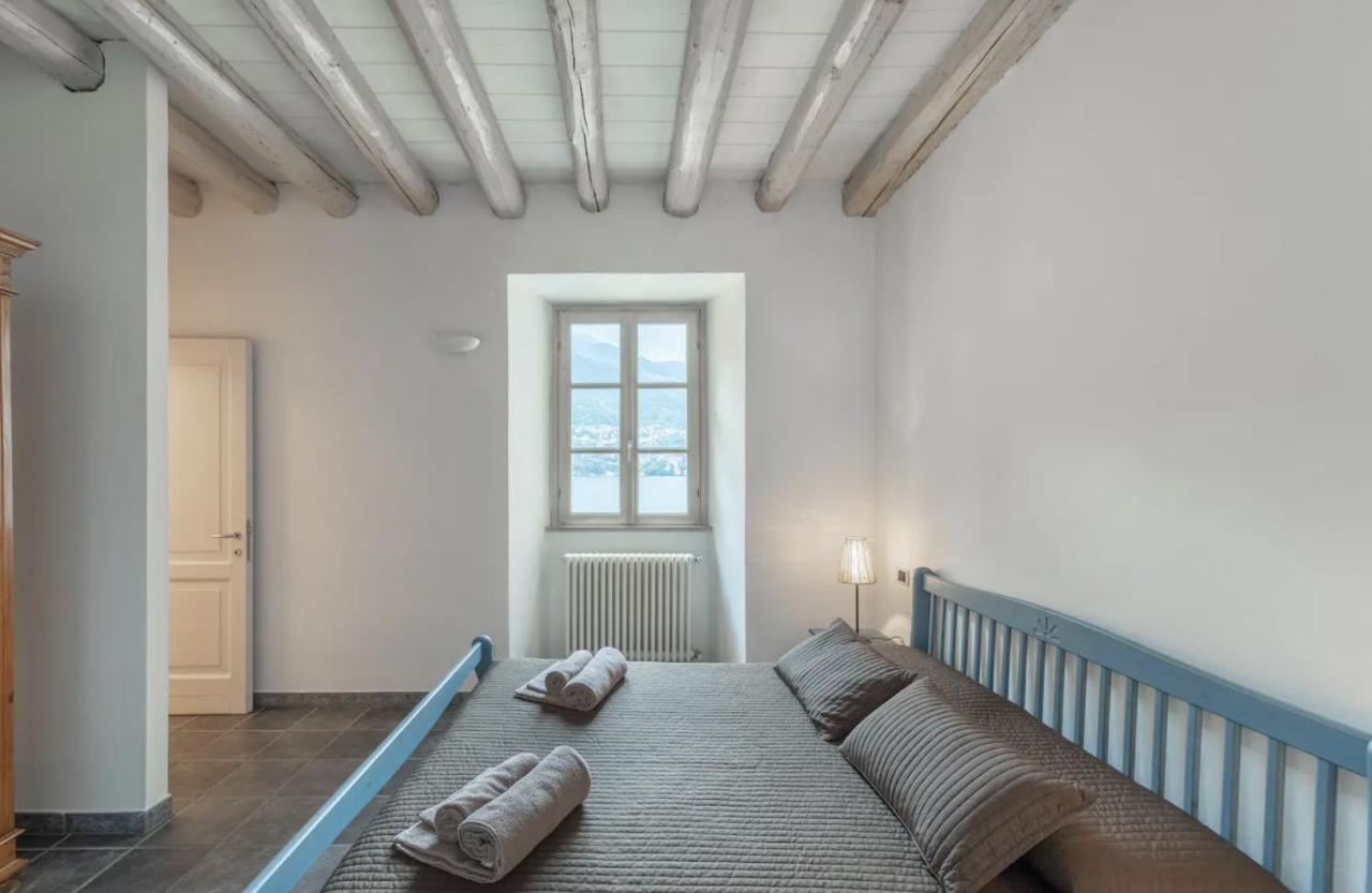 At The Pier Of - The House Of Travelers Apartment *
