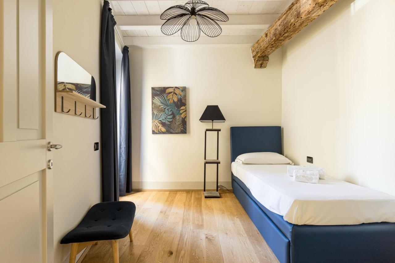 Palazzo Odescalchi Apartment *