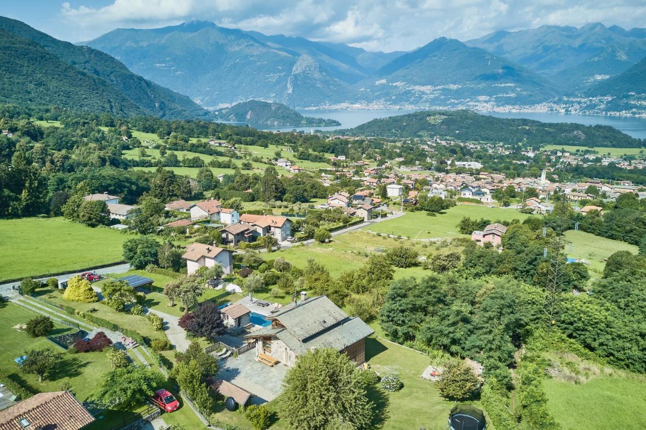 Con Piscina E Vista Panoramica Colico