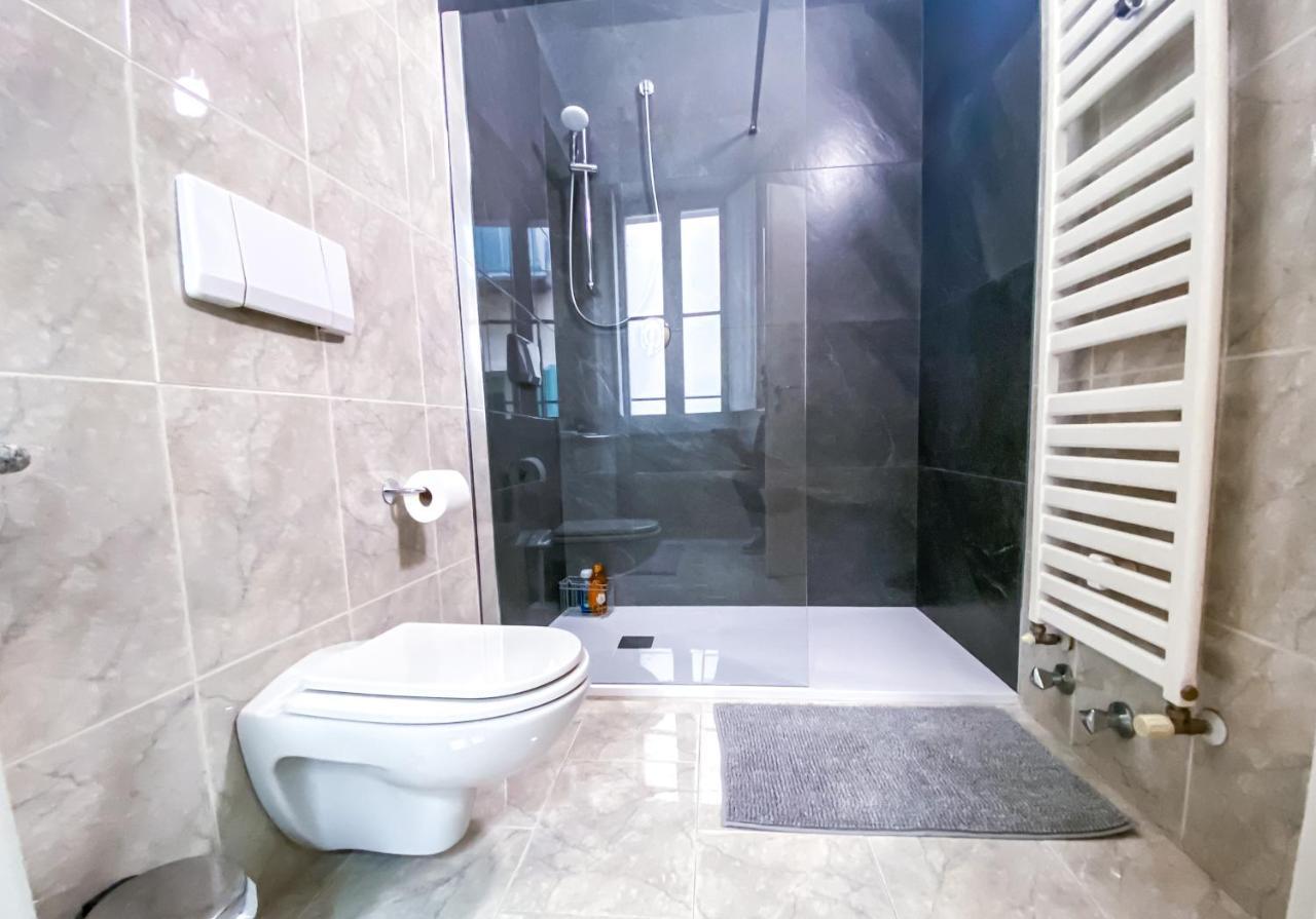 Luxury And Modern - Mq 270 - In The Heart Of Como