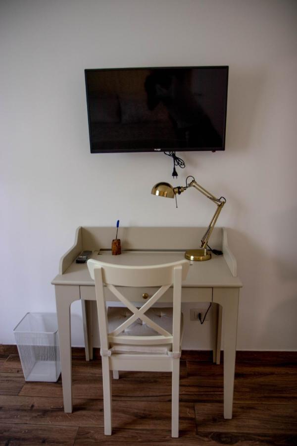 Lora Giusta Guest house Como