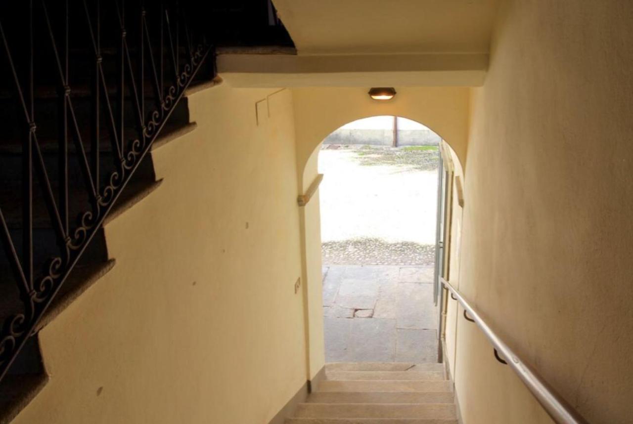 Old View Apartment *