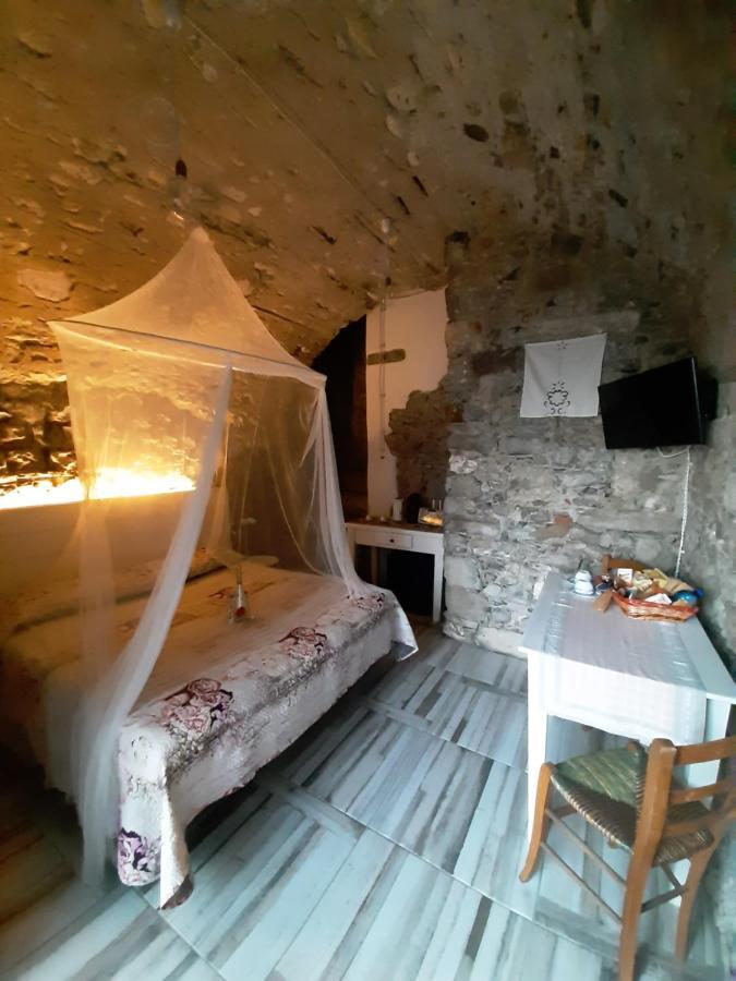 La Grotta Dell'antica Calvasino - Jacuzzi Guest house Lezzeno