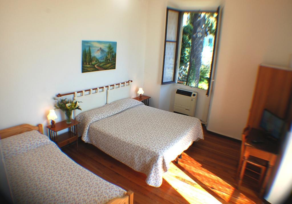 Mirandola *