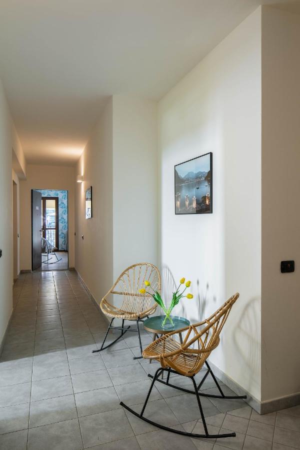 Lario's - 10 Suites On Lake *