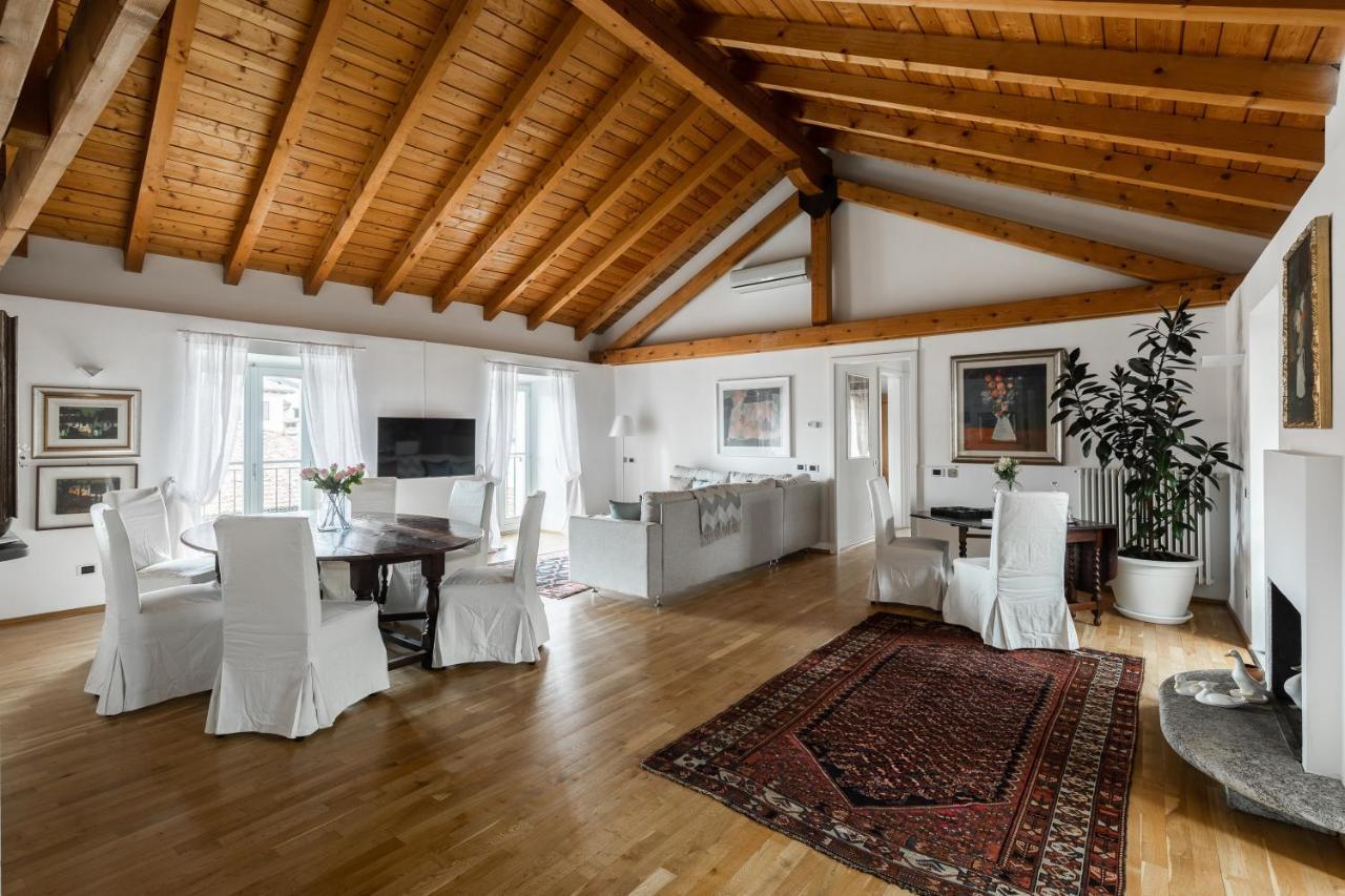 Apartment A Casa Nuccia Mansarda By Solutions