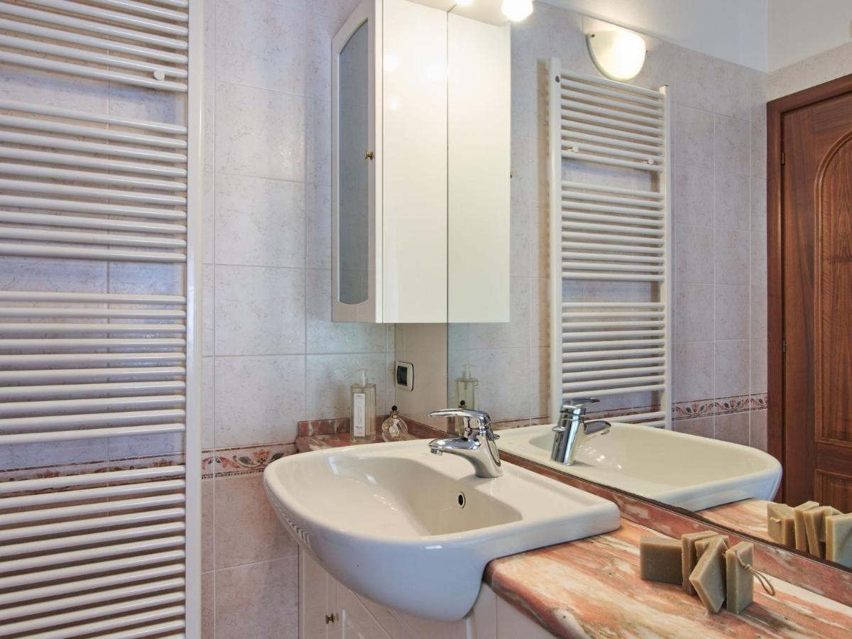 Le Villette-1 By Interhome
