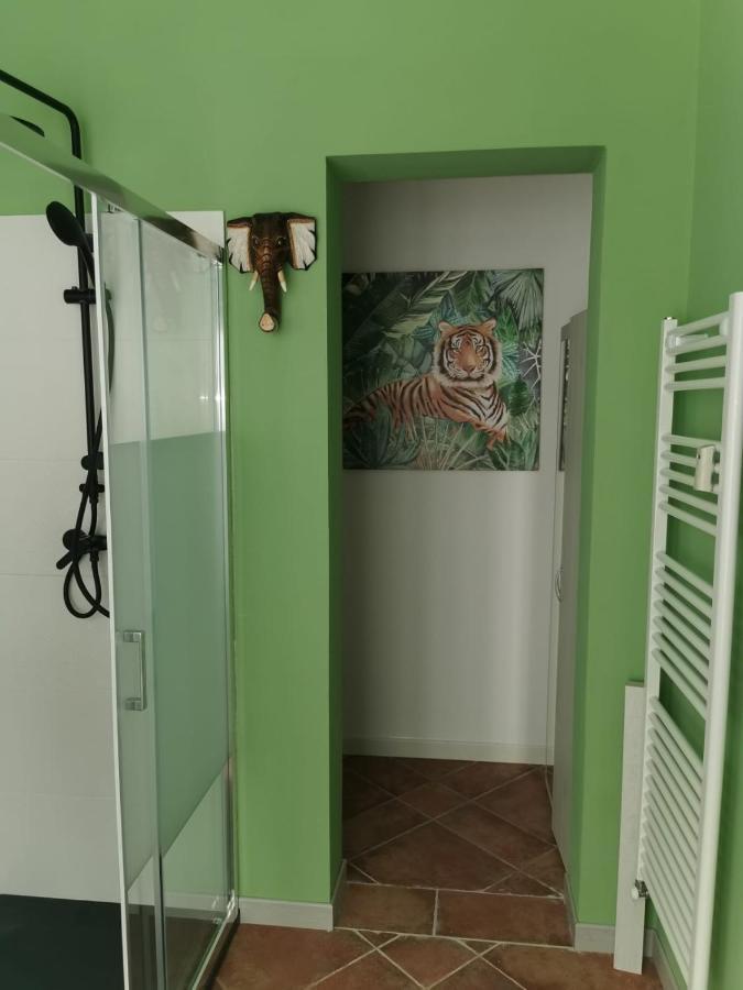 Aura Symphony Apartment Como