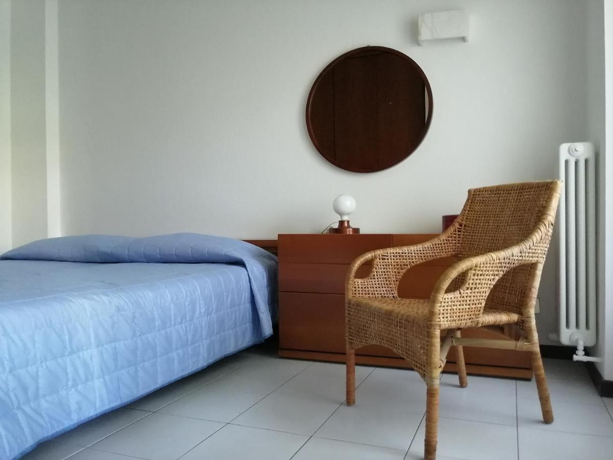 Sole, And Quiet Apartment Como