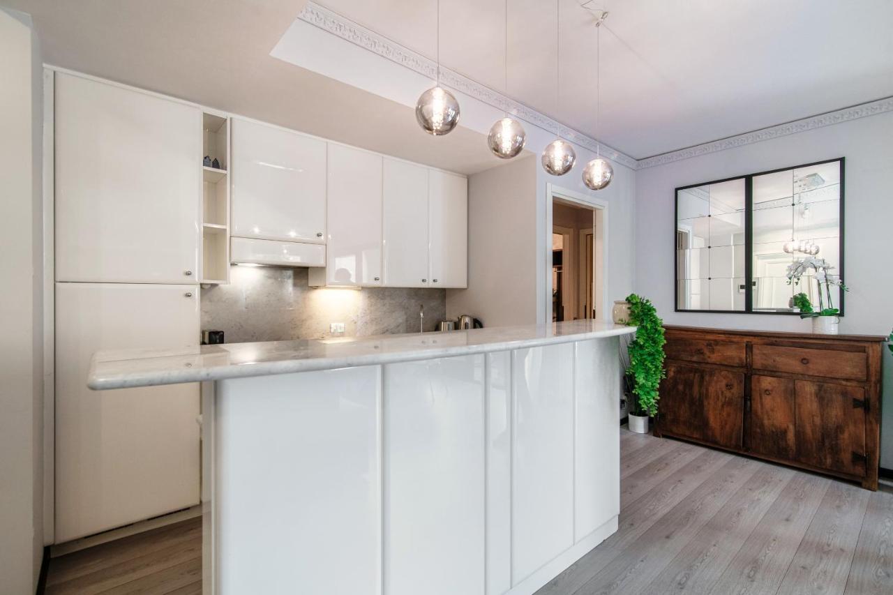 Apartment Florissa - By Myhomeincomo